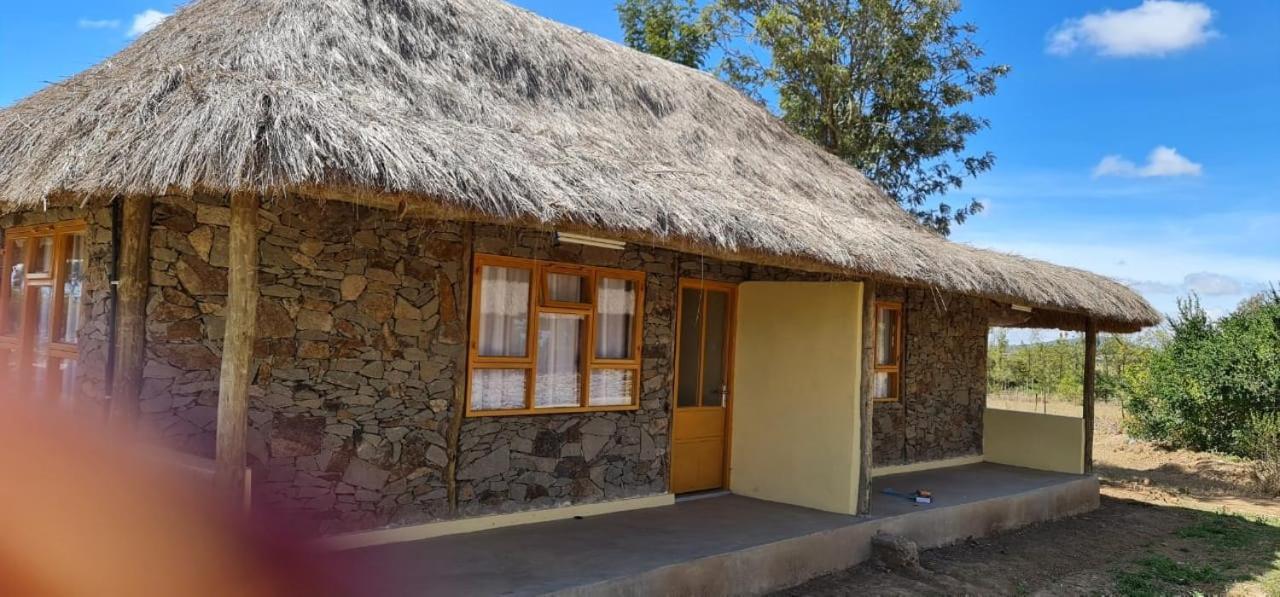 Le Tai Village Resort Near Solio Game Reserve Mweiga Exterior photo