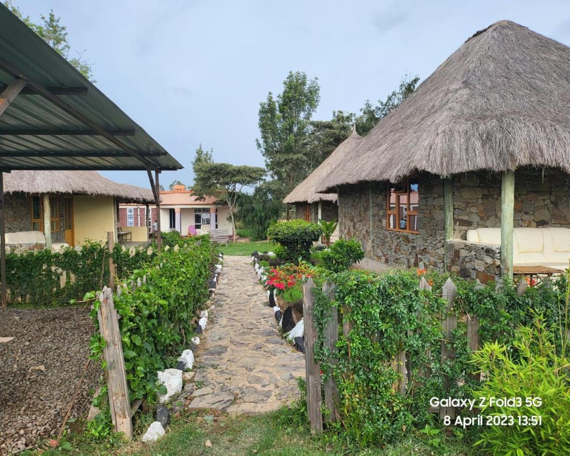 Le Tai Village Resort Near Solio Game Reserve Mweiga Exterior photo