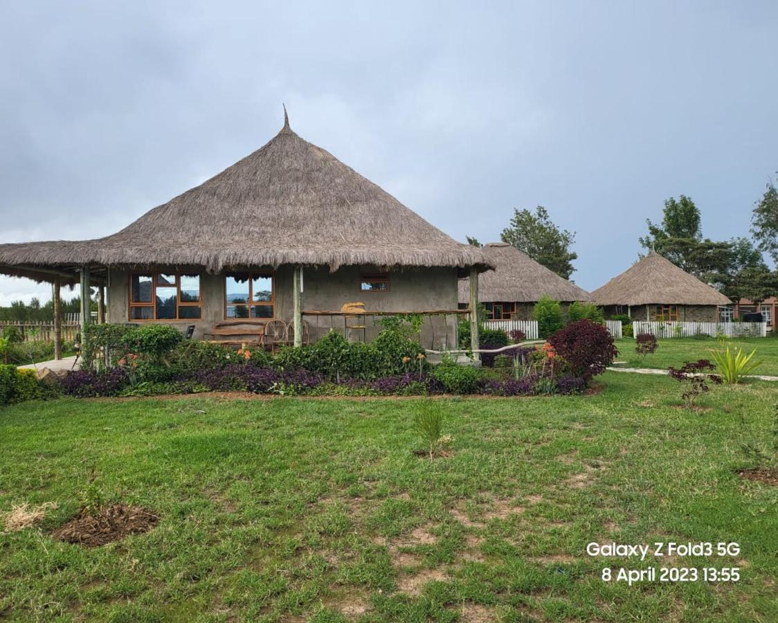 Le Tai Village Resort Near Solio Game Reserve Mweiga Exterior photo